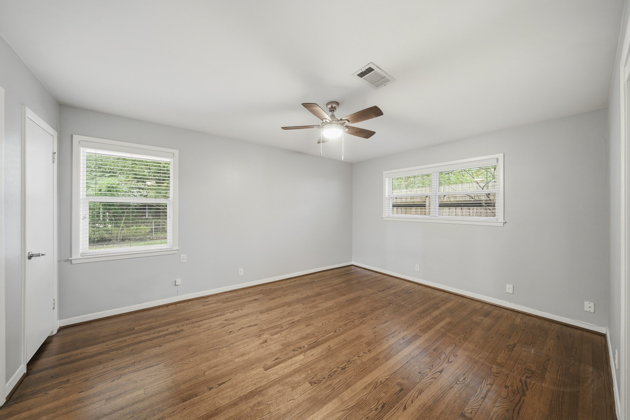 4614 Hummingbird Street Houston, TX 77035 - Photo 22 of 39