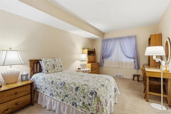 $365,000 | 100 Gateway Road, Unit 192N, Yonkers, NY 10703
