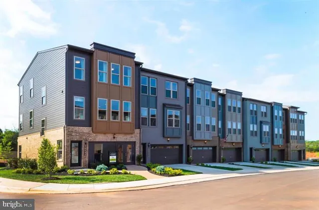 $3,200 | 10613 Speiden Trail, Manassas, VA 20110