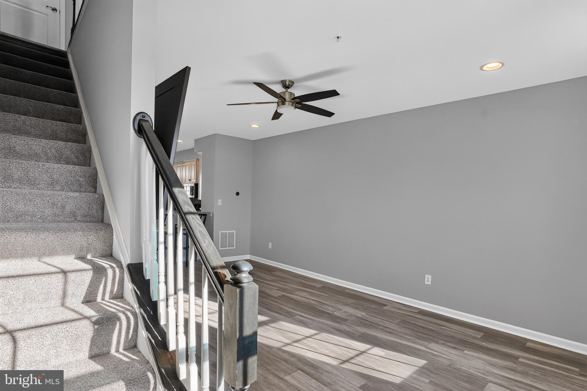 7865 Fletcher Way Hanover, MD 21076 - Photo 7 of 32 Gallery Image 7