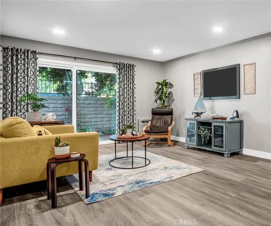 $417,000 | 1000 West MacArthur Boulevard, Unit 46, Santa Ana, CA 92707