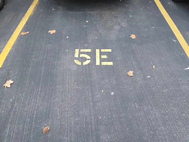 $239,900 | 5 East Fernwood Drive, Bolingbrook, IL 60440