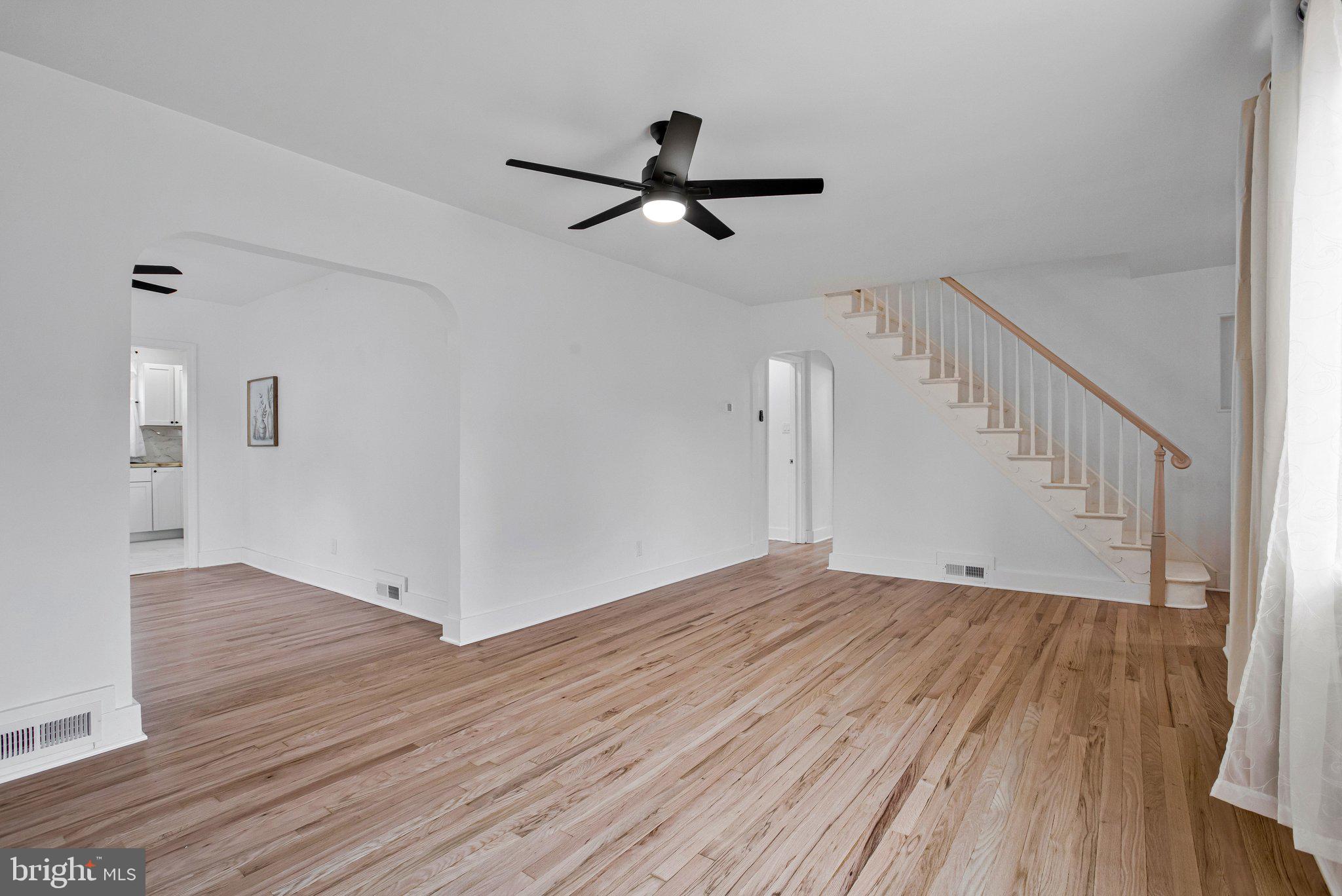 4 Hampton Road Linthicum Heights, MD 21090 - Photo 3 of 30