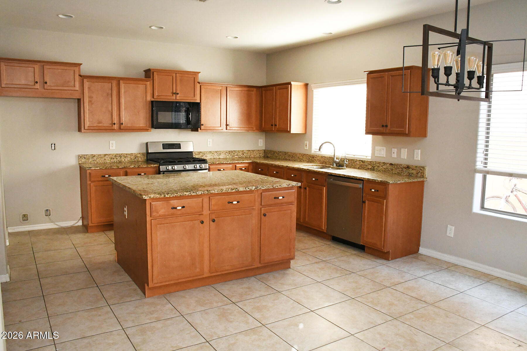 6310 West Victory Way Florence, AZ 85132 - Photo 8 of 49 DSC_9850