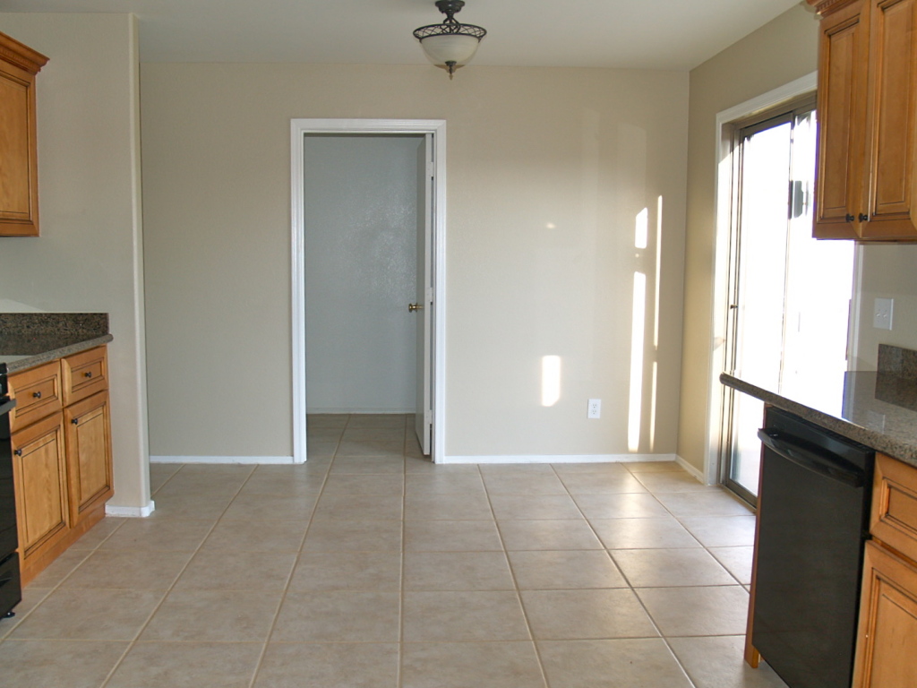 16246 West Adams Street Goodyear, AZ 85338 - Photo 7 of 21 Eat In Kitchen