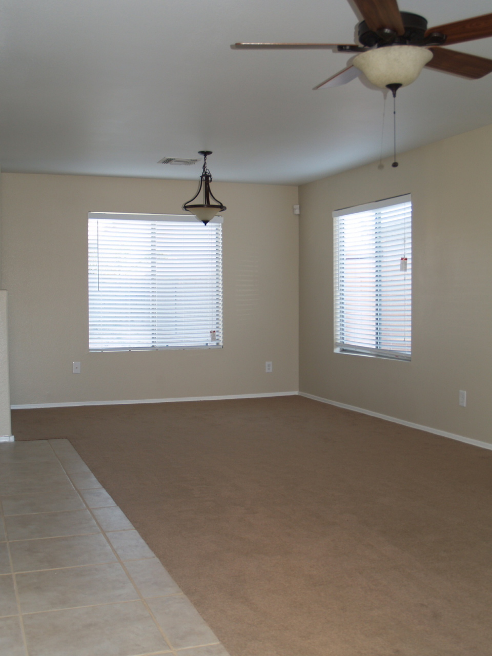 16246 West Adams Street Goodyear, AZ 85338 - Photo 8 of 21 Family Room / Dining Area