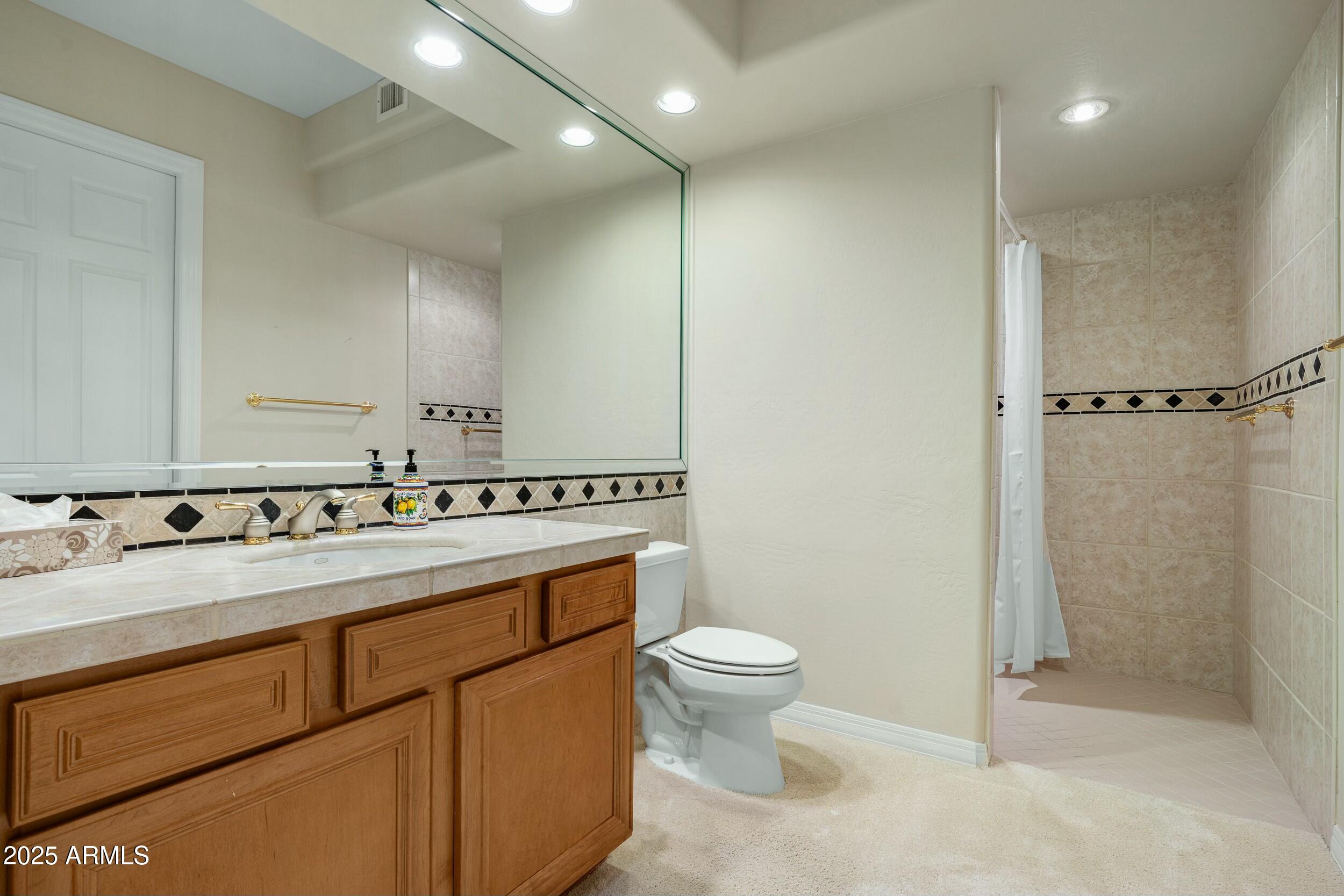 2646 East Spring Road Phoenix, AZ 85032 - Photo 24 of 42 Downstairs Guest Bedroom Ensuite