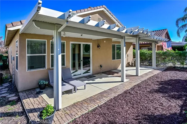 a view of a pathway of a building