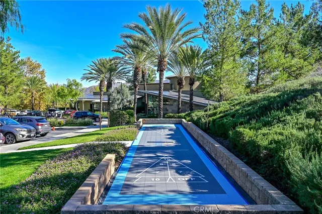 a view of outdoor space yard and porch