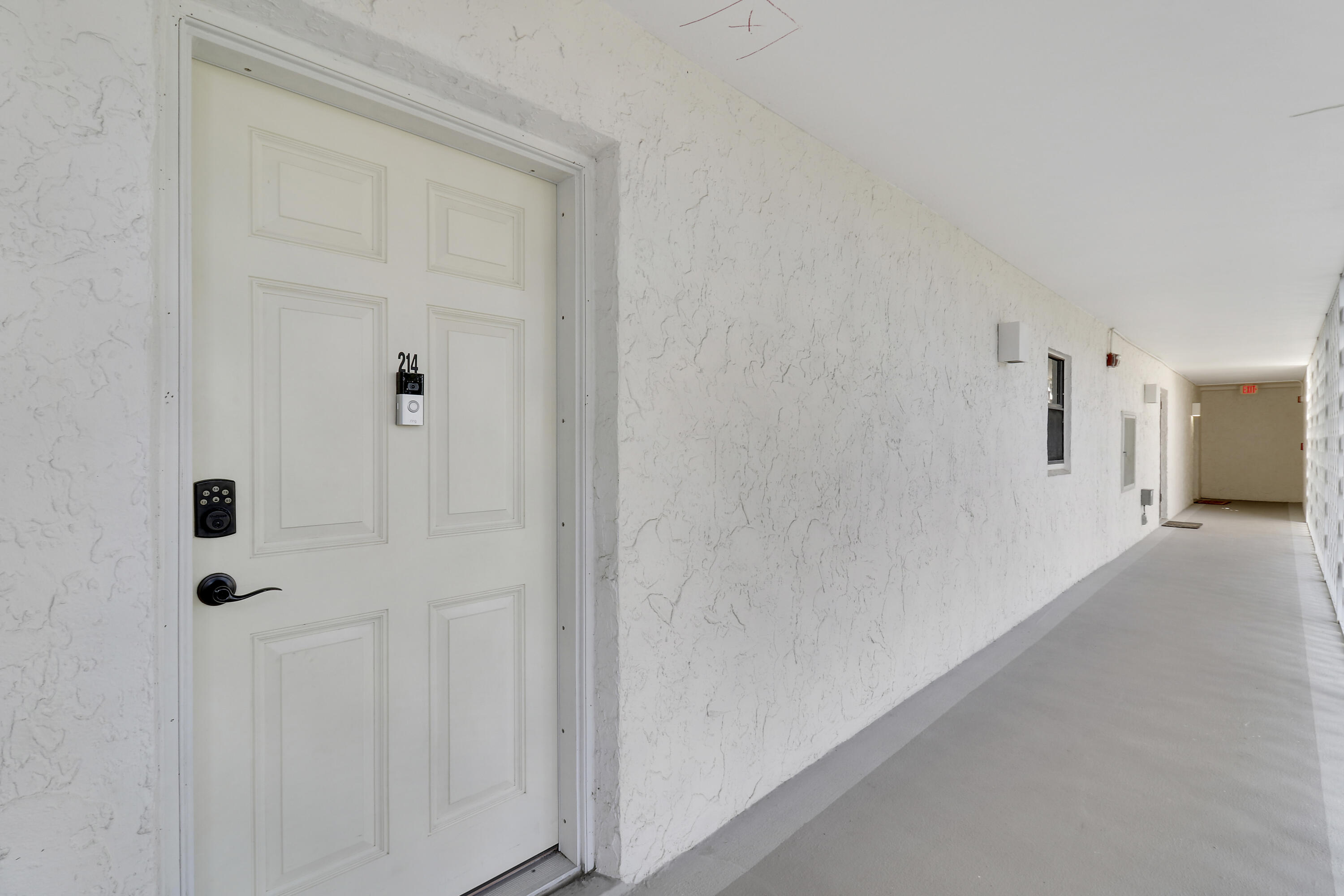 336 Golfview Road, Unit 214 North Palm Beach, FL 33408 - Photo 6 of 48 House1-3