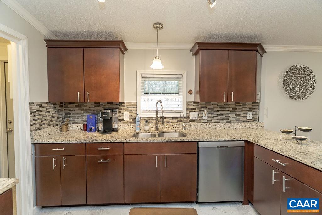 7234 3 Notch Road Louisa, VA 23093 - Photo 10 of 55