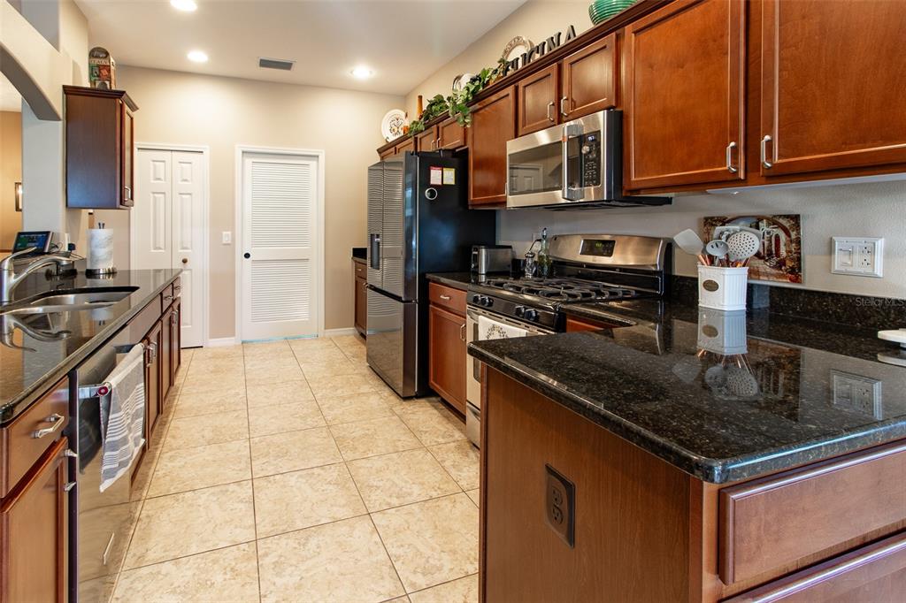 16395 Southwest 14th Court Ocala, FL 34473 - Photo 15 of 62