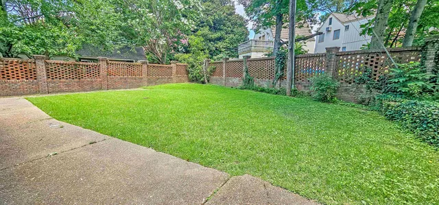 $3,150 | 724 Center Drive, Memphis, TN 38112