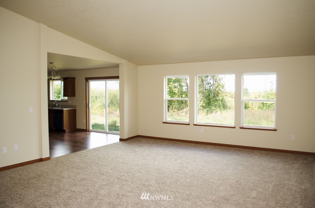289 Ruger Lane Chehalis, WA 98532 - Photo 3 of 19