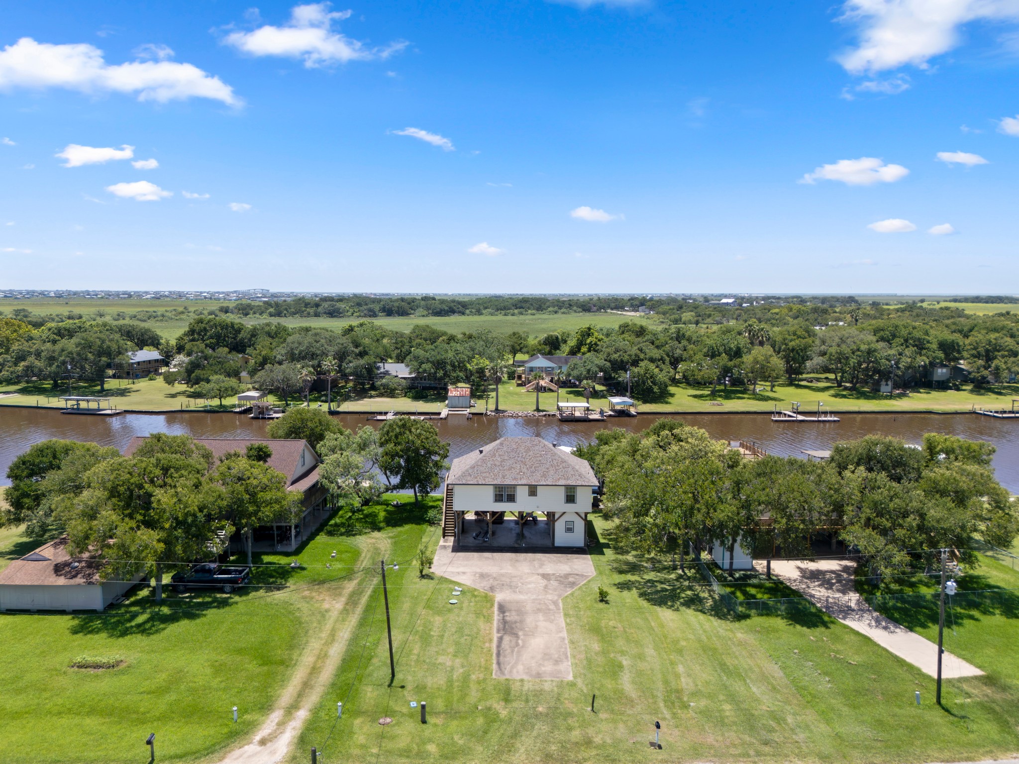 2777 Cr 291 Red Bend Road Sargent, TX 77414 - Photo 41 of 45