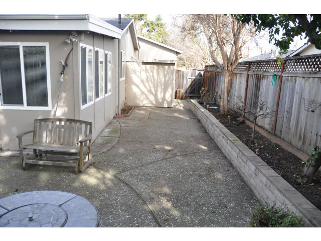 836 Bucknall Road Campbell, CA 95008 - Photo 13 of 14 Gallery Image 13