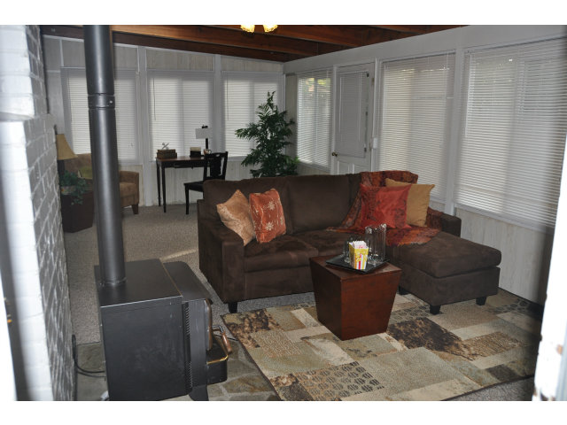 836 Bucknall Road Campbell, CA 95008 - Photo 6 of 14 Gallery Image 6