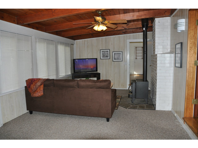 836 Bucknall Road Campbell, CA 95008 - Photo 7 of 14 Gallery Image 7