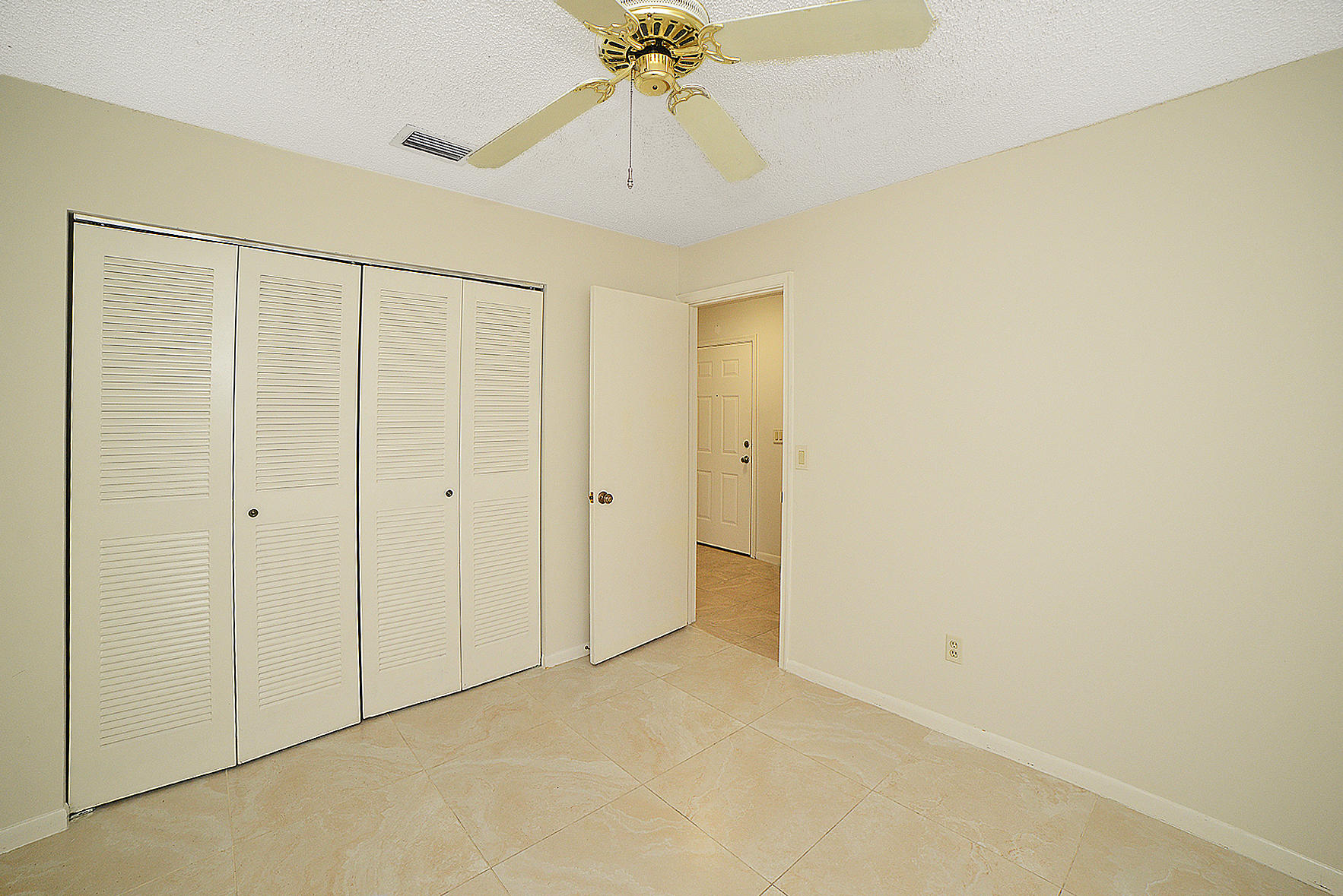 9941 Three Lakes Circle Boca Raton, FL 33428 - Photo 12 of 24 AK2_9946A