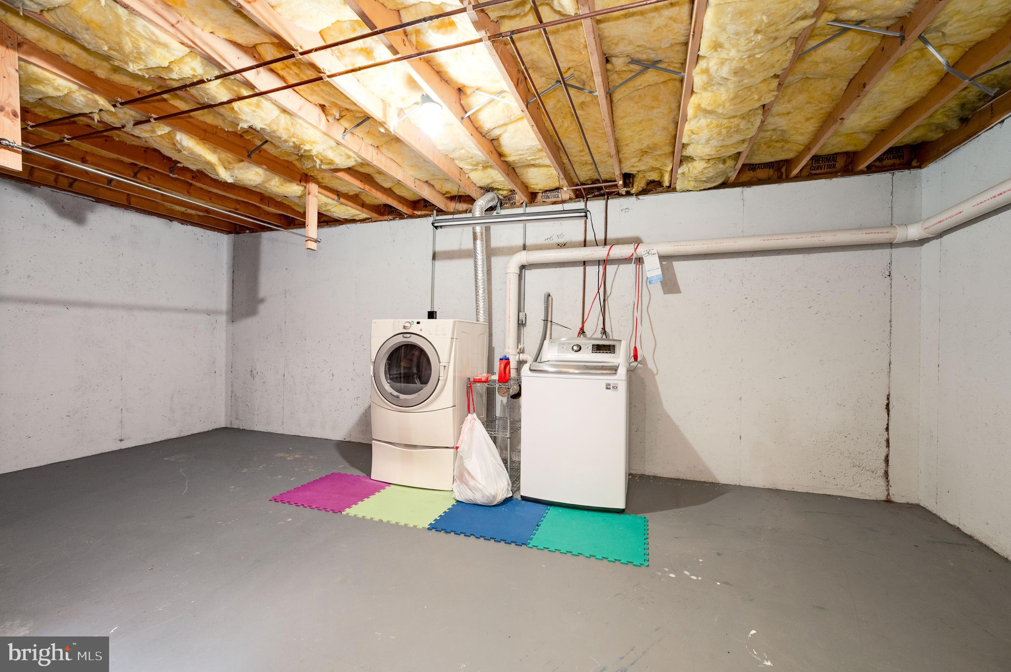 21-4 Cranberry Ridge, Unit 4 Reading, PA 19606 - Photo 35 of 41 a utility room with dryer and washer