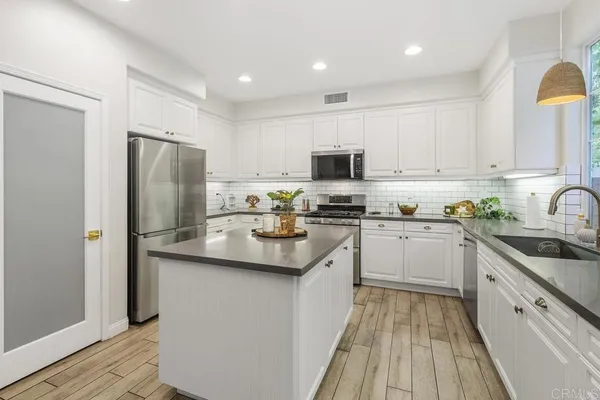 $785,000 | 39947 Hudson Court, Temecula, CA 92591