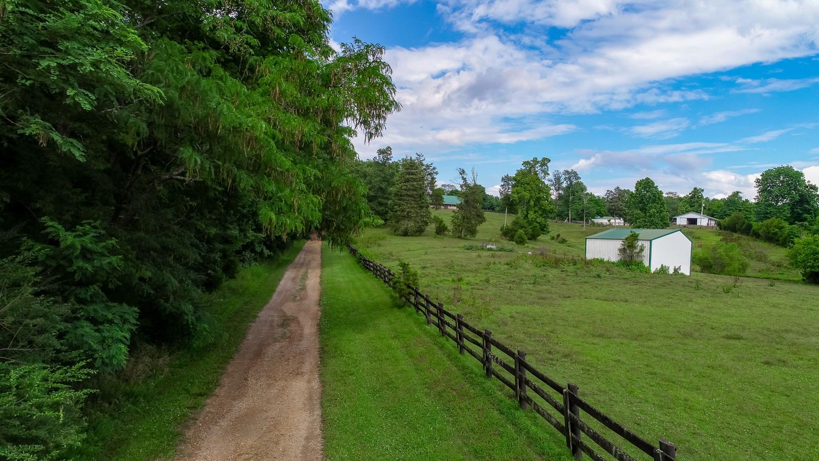 3801 Lake Road Woodlawn, TN 37191 - Photo 15 of 23 Move To The Countryside & Fall In LOVE!