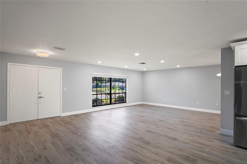 8312 Roxboro Drive Hudson, FL 34667 - Photo 4 of 30