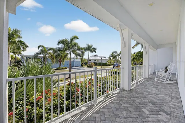 $769,000 | 5720 Tybee Island Drive, Apollo Beach, FL 33572