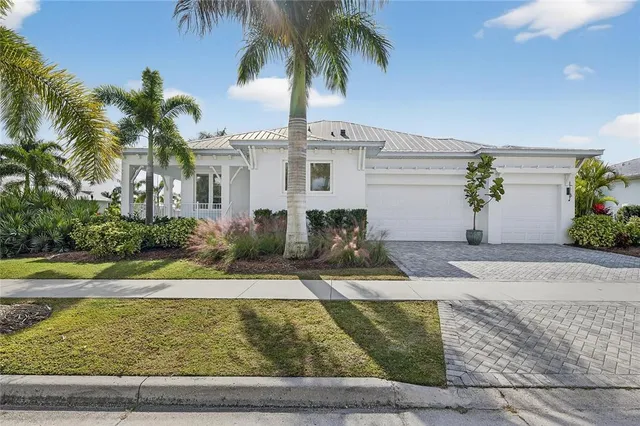 $769,000 | 5720 Tybee Island Drive, Apollo Beach, FL 33572