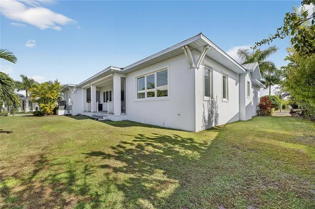 $769,000 | 5720 Tybee Island Drive, Apollo Beach, FL 33572