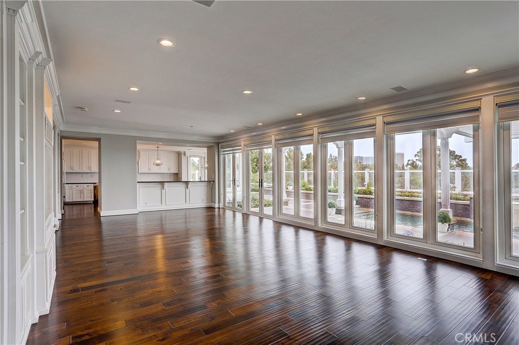 14 Rockingham Drive Newport Beach, CA 92660 - Photo 5 of 10