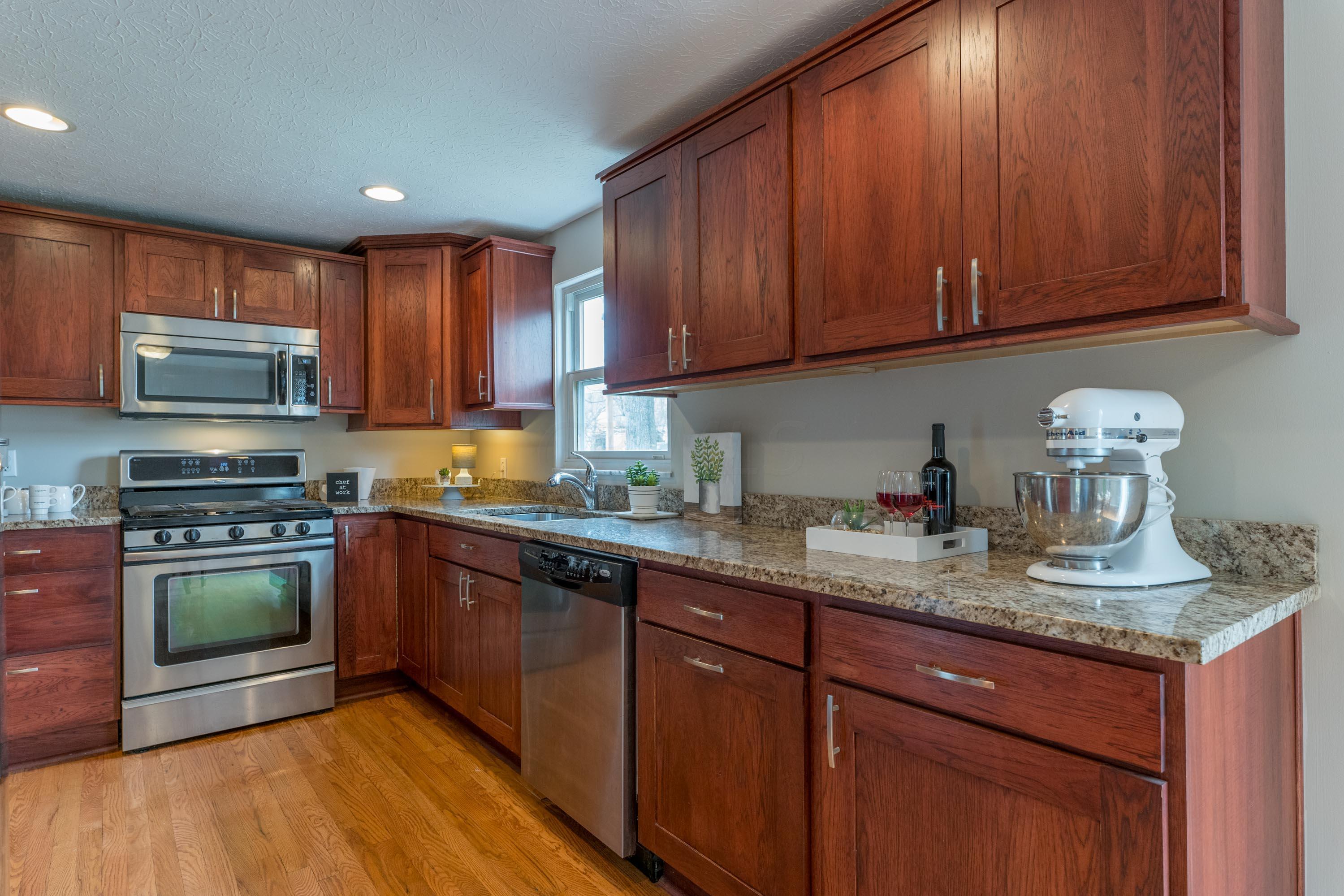 6735 Merwin Road Columbus, OH 43235 - Photo 8 of 37 8