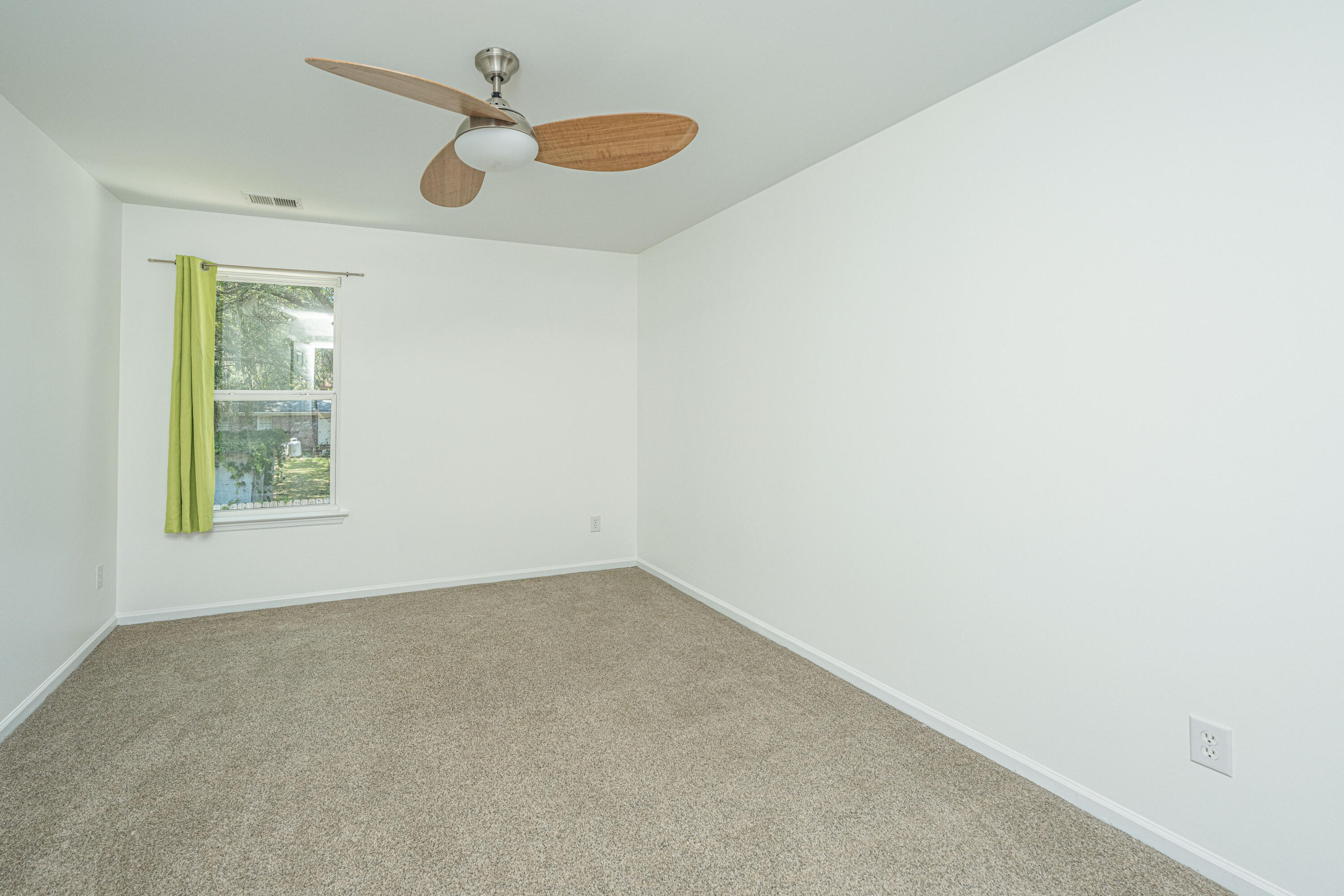 1223 Beck Road Mount Pleasant, SC 29466 - Photo 52 of 54 1223BeckDr061
