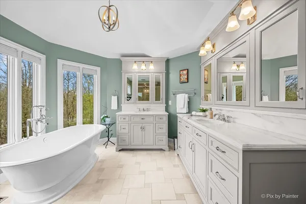 $875,000 | 25089 North Pawnee Road, Barrington, IL 60010