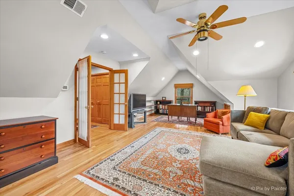 $875,000 | 25089 North Pawnee Road, Barrington, IL 60010