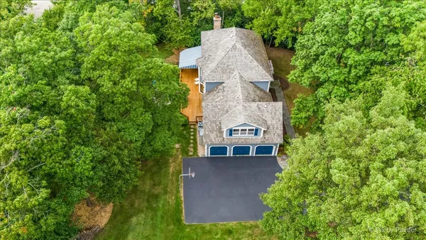 $875,000 | 25089 North Pawnee Road, Barrington, IL 60010