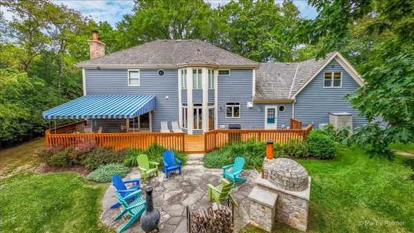 $875,000 | 25089 North Pawnee Road, Barrington, IL 60010