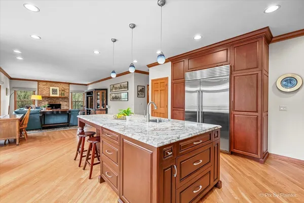 $875,000 | 25089 North Pawnee Road, Barrington, IL 60010