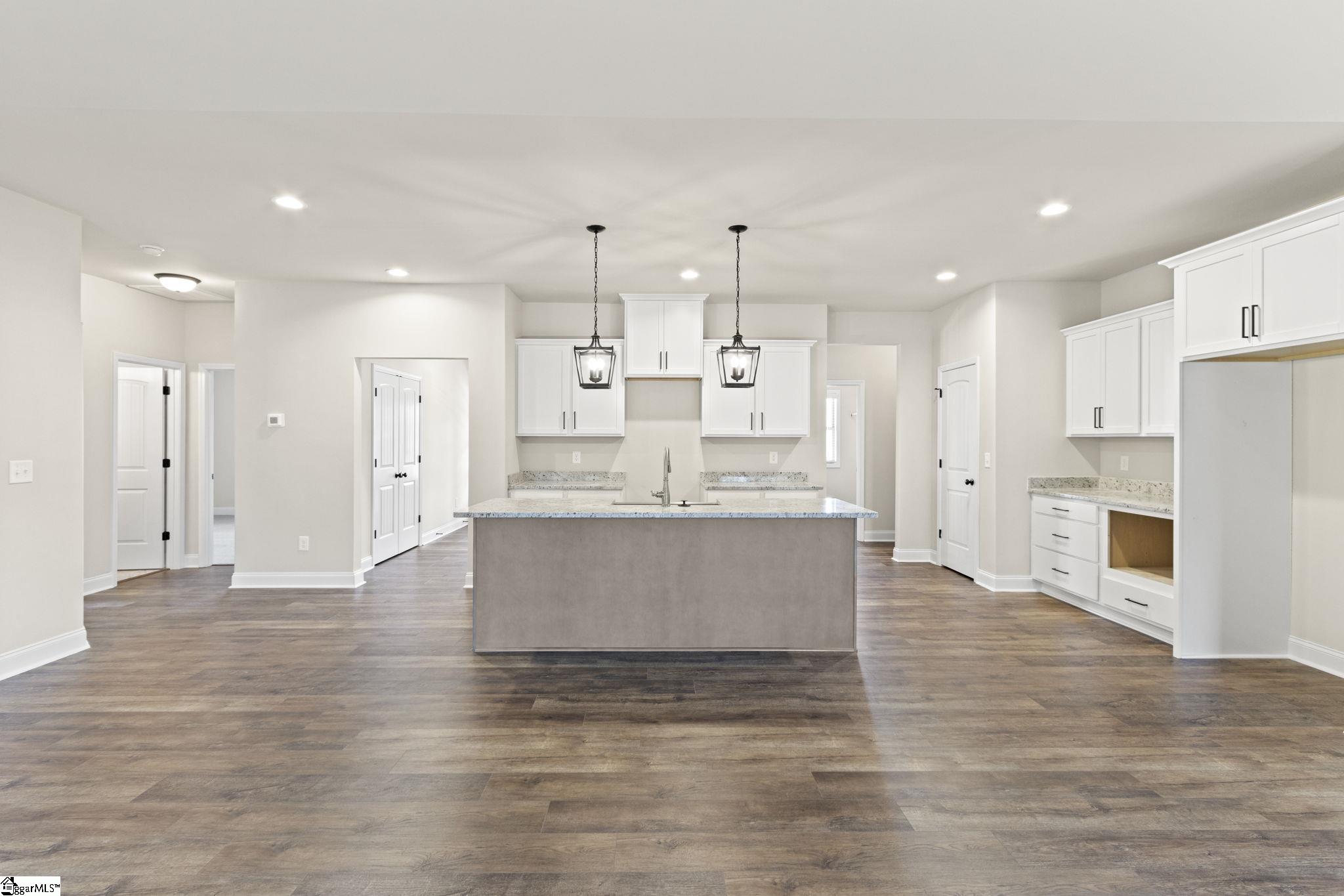 8 Peaceful Court Fountain Inn, SC 29644 - Photo 5 of 24 Gallery Image 5