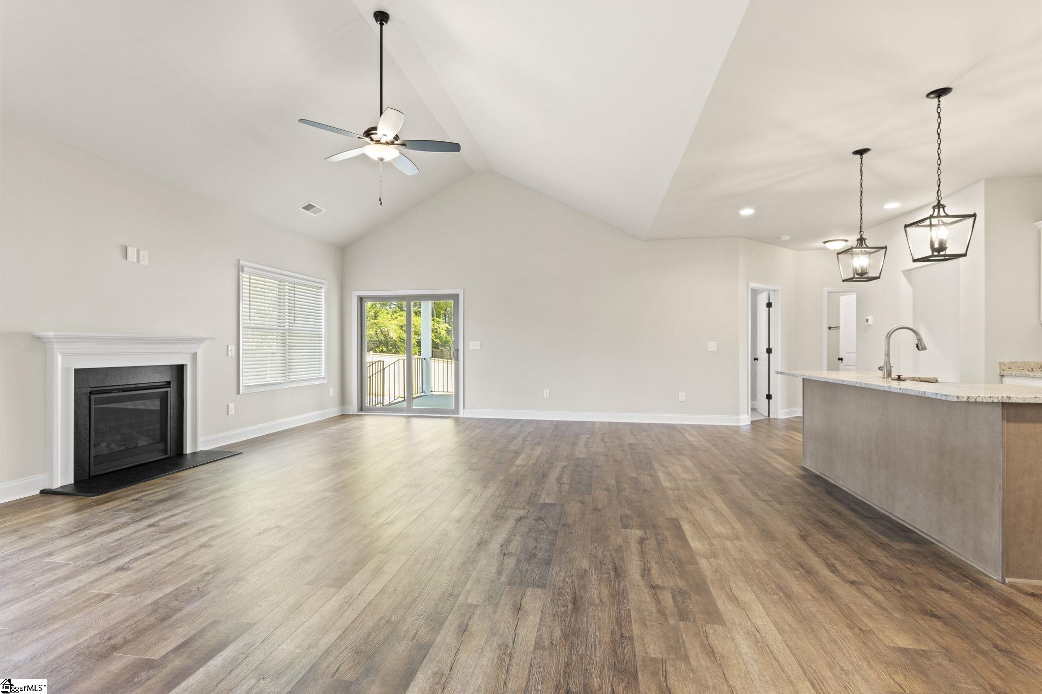 8 Peaceful Court Fountain Inn, SC 29644 - Photo 8 of 24 Gallery Image 8