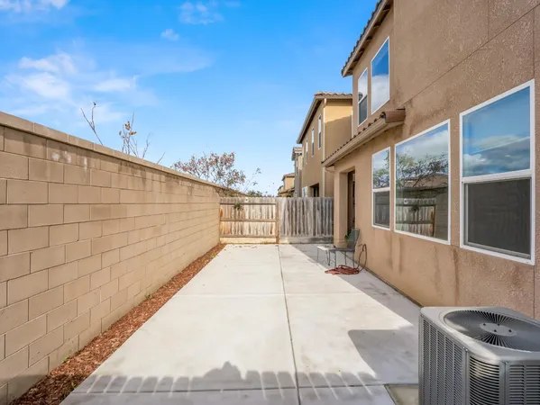 $384,999 | 2566 Mustang Drive, Clovis, CA 93612