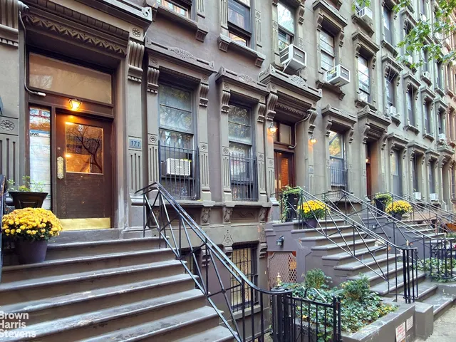 a view of building with patio