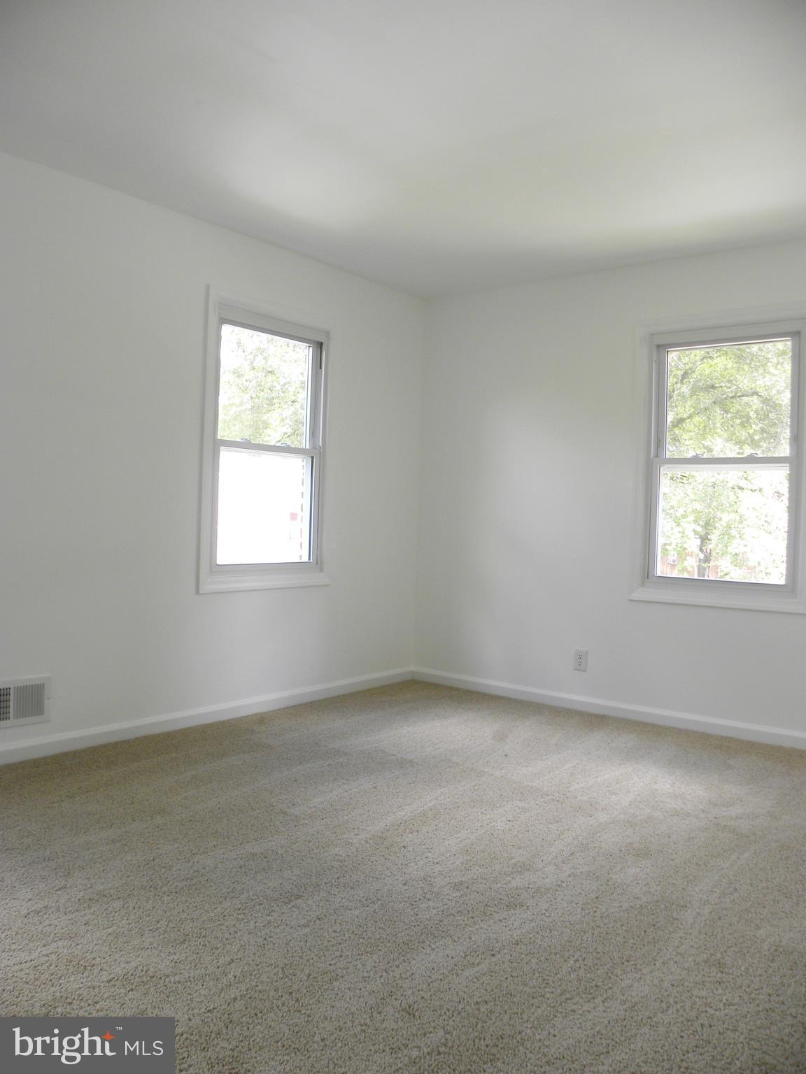 9334 Taney Road Manassas, VA 20110 - Photo 7 of 24 Bath