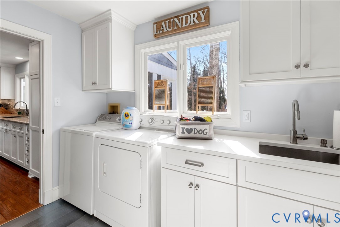 1906 Hickoryridge Road Henrico, VA 23238 - Photo 21 of 40 Laundry area of Mud Room.