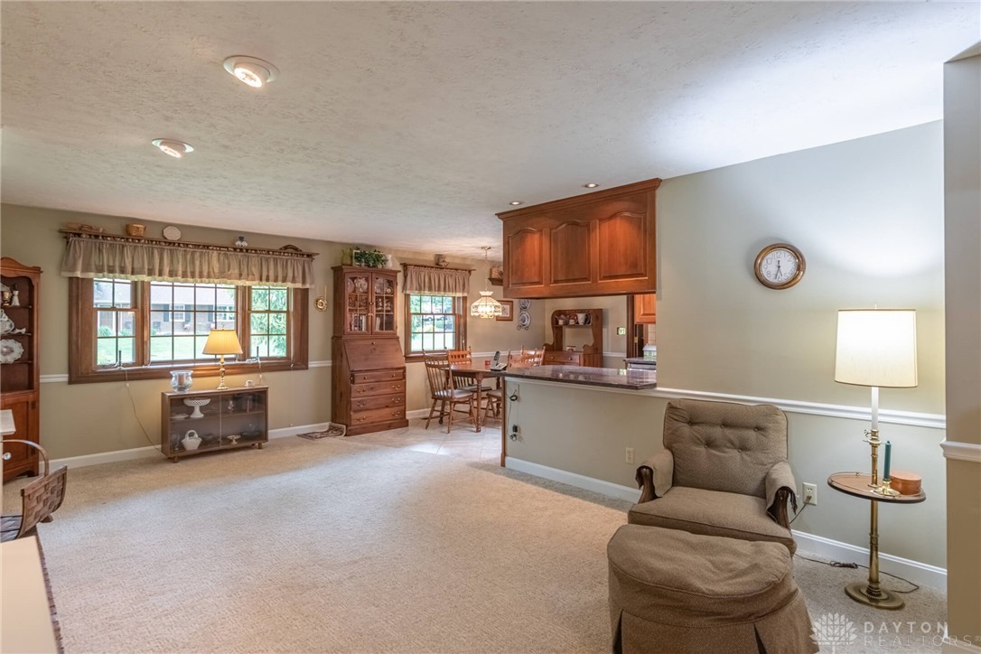 1710 Ambridge Road Dayton, OH 45459 - Photo 16 of 39 Gallery Image 16
