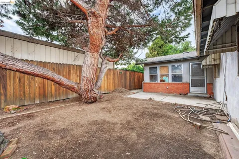 $786,000 | 3216 Belmont Way, Alameda, CA 94502