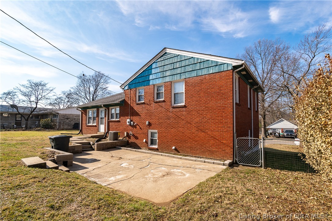 2606 East Robin Road New Albany, IN 47150 - Photo 32 of 35 Gallery Image 32