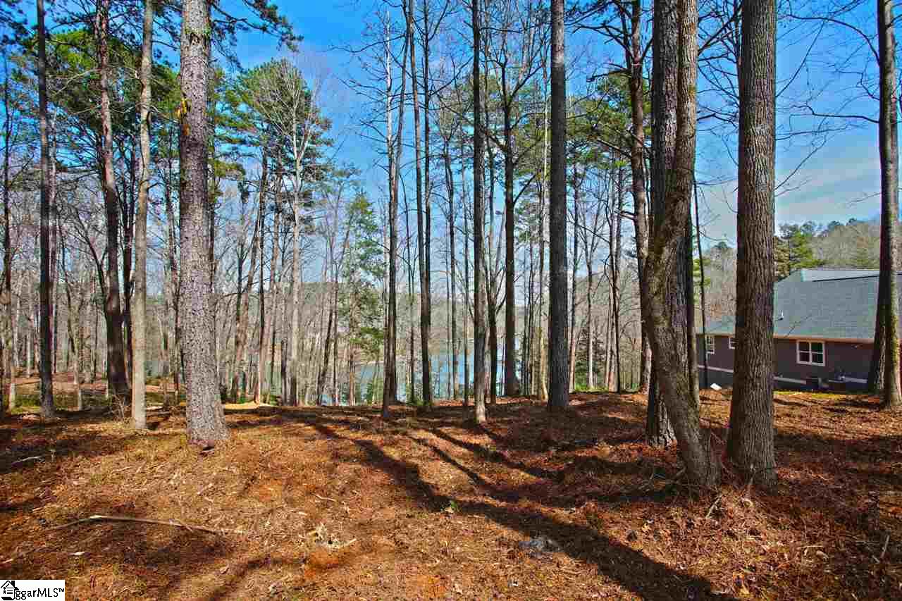 60 Harbor Point Road Seneca, SC 29672 - Photo 34 of 36 Gallery Image 34
