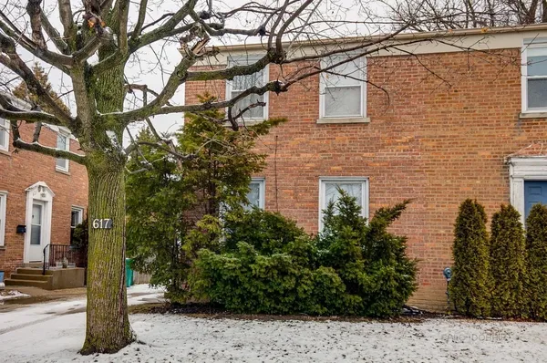 $299,900 | 617 Waukegan Road, Deerfield, IL 60015