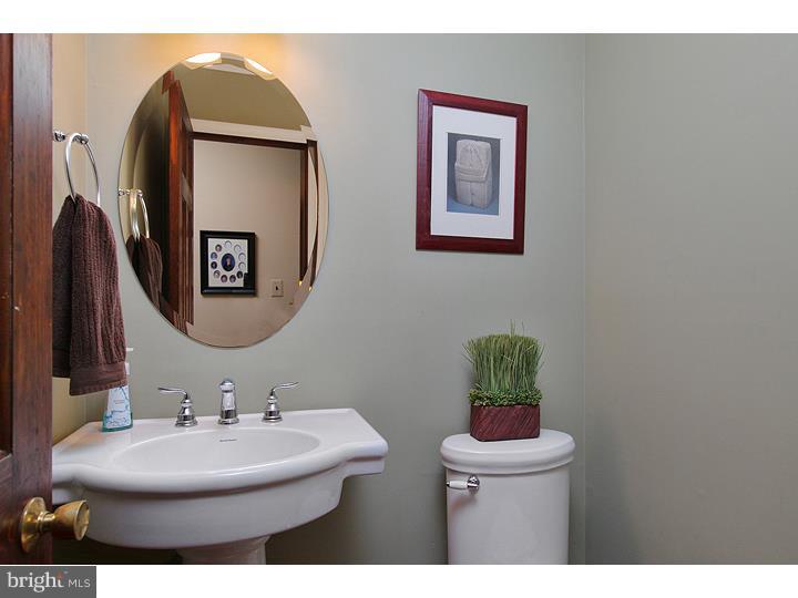 527 Sharp Drive Mickleton, NJ 08056 - Photo 9 of 24 Gallery Image 9